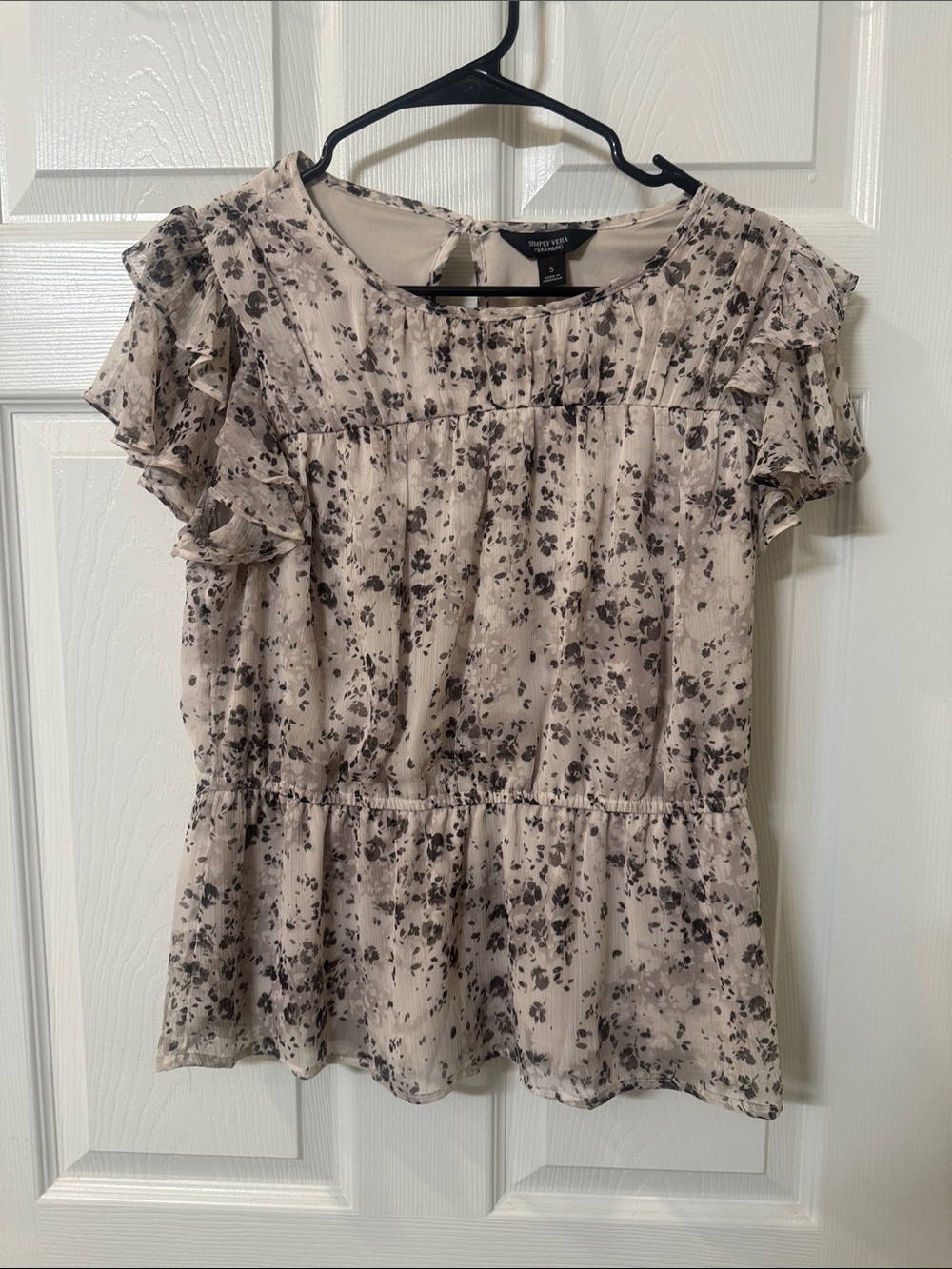 Simply Vera Vera Wang Cream Blouse with Black Floral Print